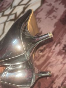 Silver Pointed Heels