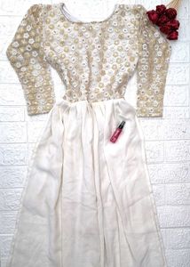 Nyra Cut Kurti🎀