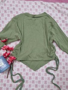 Cute Green Long Sleeve Top With Side Strings