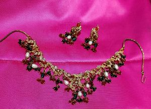2 Jewellery Set Or 3 Earrings Pairs