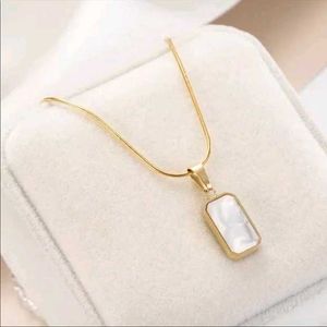 Rectangle Pendant Necklace