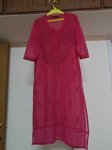Beautiful Magenta Chikankari Kurta