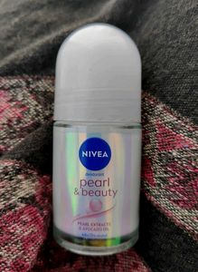 Nivea Pearl & Beauty Deodorant