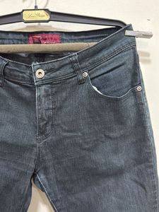 Slight slim fit greenish black jean