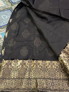 Black &amp; Gold Embellished Banarsi Salwar Kameez