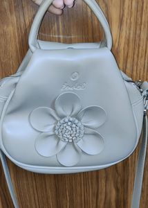 Beautiful And Trendy SLING BAG