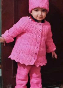 Cute Pink Knit Outfit