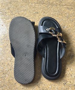 Women Black Slider With Golden Chain Details