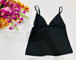 🇳🇿💫 Beautiful Black Colour Stripped Pattern Top