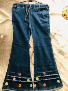 Girls&#39; Denim Flower Bell Bottoms Boot Cut Design