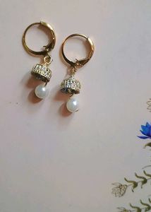 Dangling Pearl Earrings