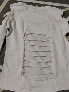 Styled Back White Top 🤍🤍