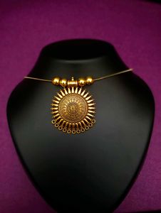 Gold Pendant Necklace