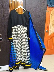 Designer Gown💙🖤