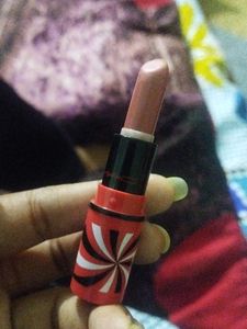 Mac Nude Lipstick💄