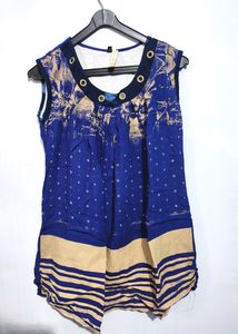 Major Price Drop Navy Blue Printed Top (XXL)
