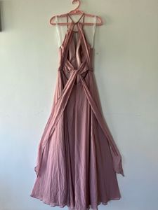 Blush peach back less bow dress👗(surplus)