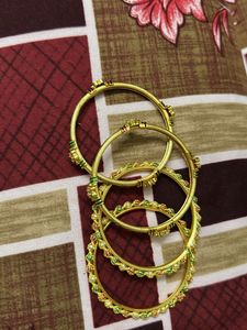 Anti Tarnish Combo Of 2 Pair Bangles