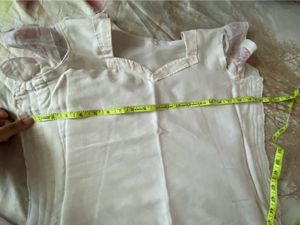 White Georgette Embroidered Kurti Dupatta