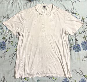 Harvard Men Off-White Solid Round Neck T-shirt