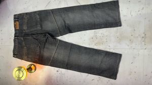 DCN Distressed Wash Jeans