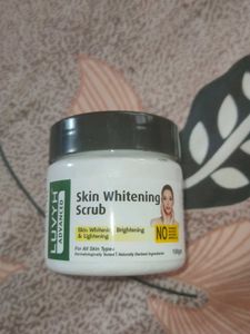 LUVYH Skin Whitening Scrub (1 free gift 🎁 )