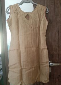 NEW DESINER SLEEVELESS  KURTA AND CHUDIDAR SET❤🤎