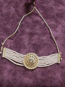 Never Used Pearl & Stone Choker