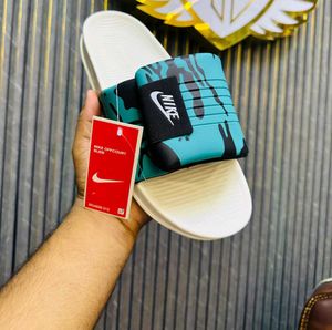 Nike offcourt sliders