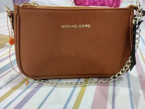 MICHAEL KORS JET SET MD CHAIN POUCHETTE
