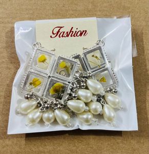 Resin Floral Pearl Drop Earrings Only 1 Pair
