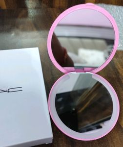 Mac Compact Led Mirror With Charging Cable