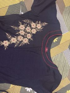 Elegant Black Embroidered Kurta