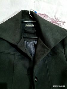 Women Branded Winter Coat In Black Colour