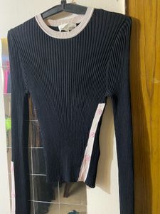 Ribbed Black top