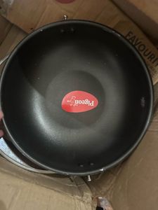 Peigon Kadhai Unused With Lid N Handle
