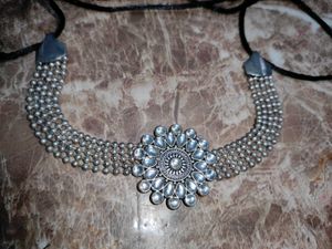 Silver Tone Statement Choker with earrings