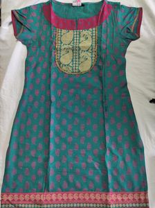 Brand- Trishaa , Size- Small