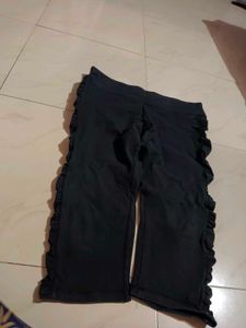 Calvin Klein Capri