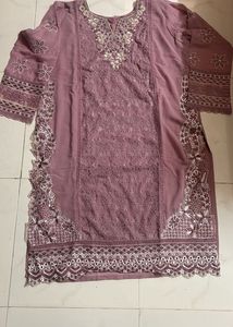 Elegant Pakistani Kurta Set