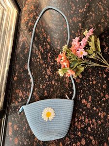 Cute Daisy bucket bag