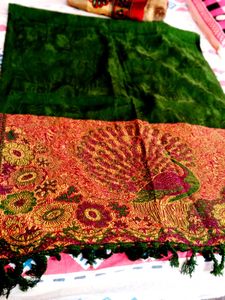 Vintage Embroidered Kurti Set With Saree
