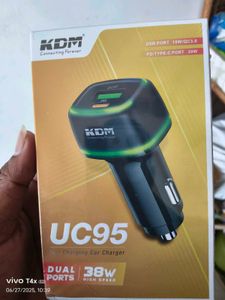 KDM UC95 Car Charger