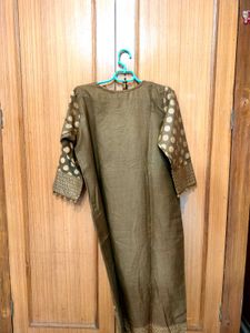 Olive Green &amp; Gold Print Kurti