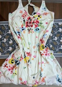 H&M Floral Sundress with Open Back beachy vibe