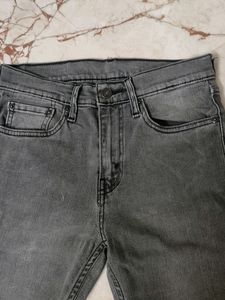 Charcoal Greyish Black Levi&#39;s Jeans