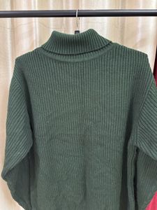 Ribbed Turtle Neck Pullover Sweater