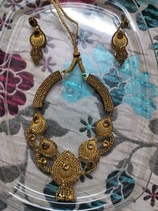Beautiful Golden Set