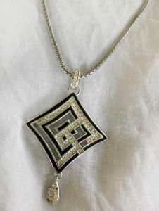 Silver Tone Geometric Pendant Necklace