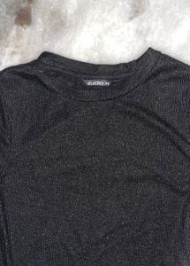 Black Long Sleeve Crop Top